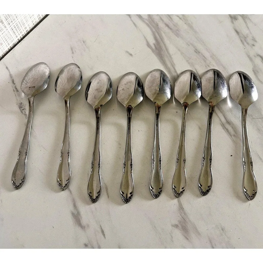Vintage Oneida Stainless Steel Chateau Flatware Teaspoons Floral Set of 8 BxA